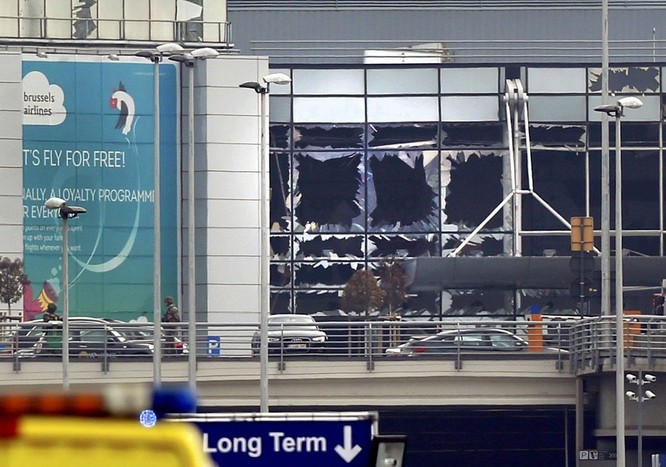 Những hình ảnh đầu tiên về cuộc khủng bố tại Brussels ảnh 1