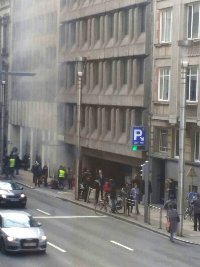 Những hình ảnh đầu tiên về cuộc khủng bố tại Brussels ảnh 7