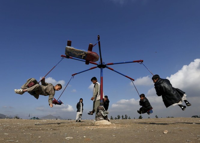 Những đứa trẻ Afghanistan trong ngày Tết Afghanistan Nữ dân quân người Kurd trước thềm Năm mới của vùng Ba Tư