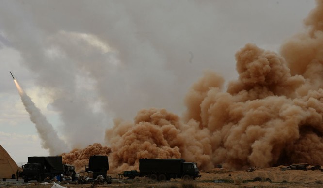Hệ thống tên lửa bắn loạt Uragan của lực lượng vũ trang Syria ở Palmyra
