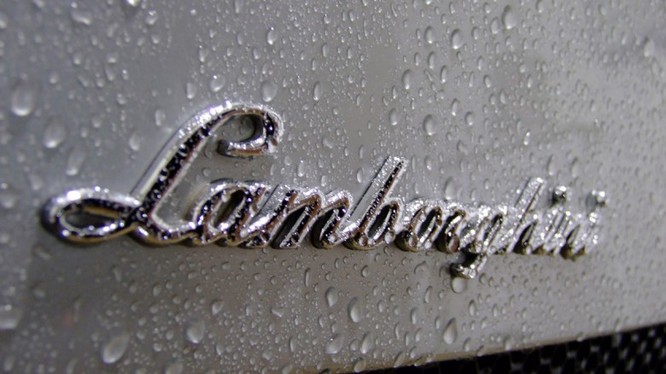 Ngắm siêu xe Lamborghini Centenario giá hơn 42 tỷ đồng ảnh 9