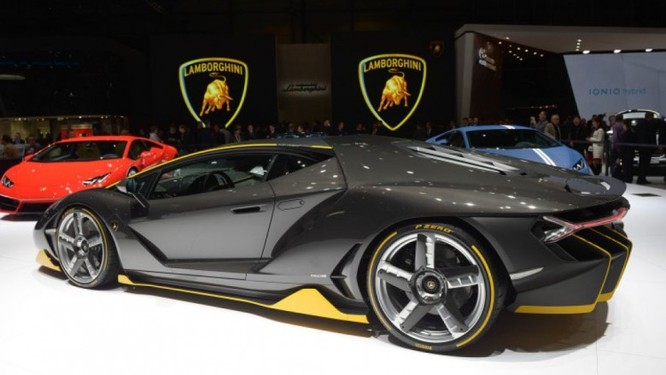 Ngắm siêu xe Lamborghini Centenario giá hơn 42 tỷ đồng ảnh 5