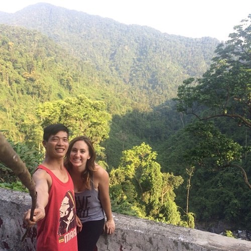 Chàng trai Tuyên Quang cưới cô gái Mỹ: Tình yêu đẹp ở động Phong Nha ảnh 1
