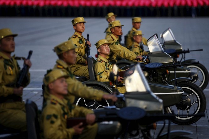 11 bức ảnh “té ngửa” về sức mạnh quân sự của Triều Tiên ảnh 9