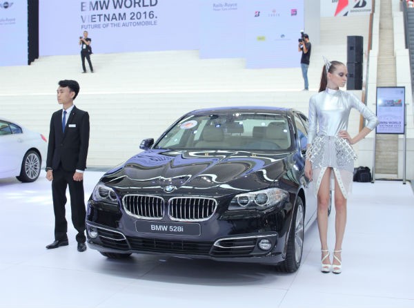 Rolls-Royce Ghost và BMW i8 bỗng nhiên xuất hiện tại BMW World Vietnam 2016 ảnh 7
