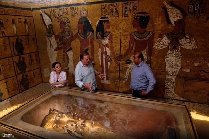 Cận cảnh căn phòng bí mật trong mộ Tutankhamun ảnh 5