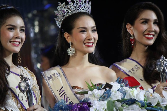 Vẻ đẹp 'vạn người mê' của Tân Hoa hậu chuyển giới Thái Lan ảnh 11