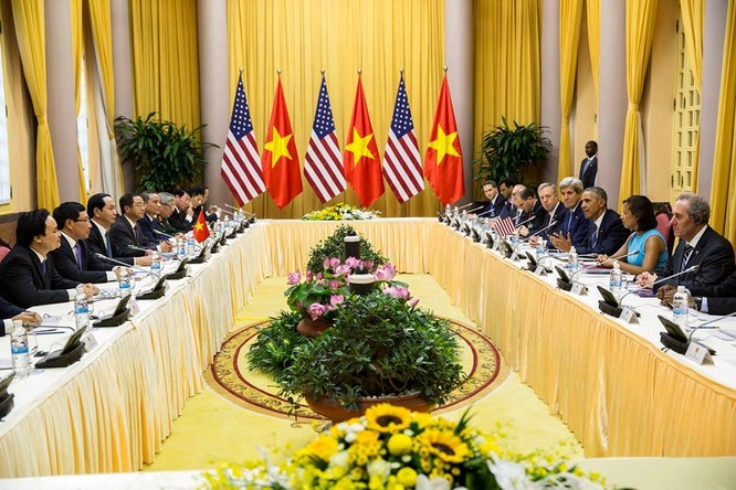 Ảnh Việt Nam đón Obama trang trọng và nồng hậu lên fanpage Nhà Trắng ảnh 4