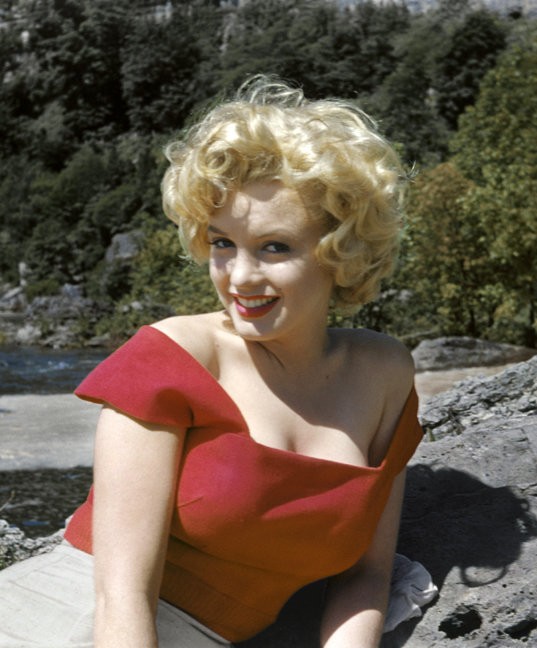 Những bức ảnh để đời của 'biểu tượng sex' Marilyn Monroe ảnh 4