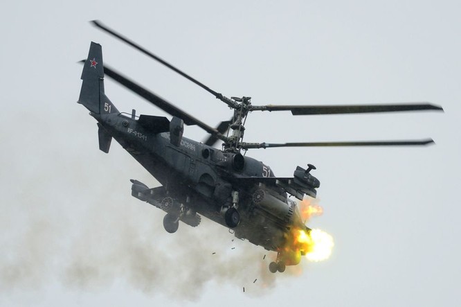 Máy bay trực thăng chiến đấu Ka-52 
