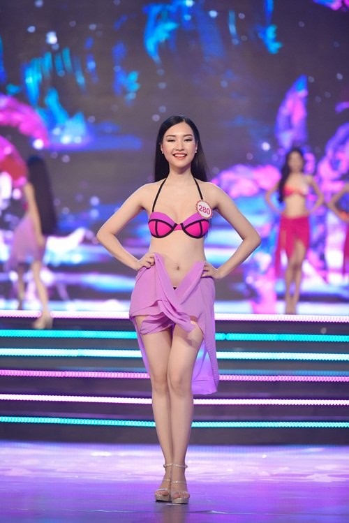 18 thí sinh hoa hậu VN mặc bikini đọ đường cong sexy ảnh 7