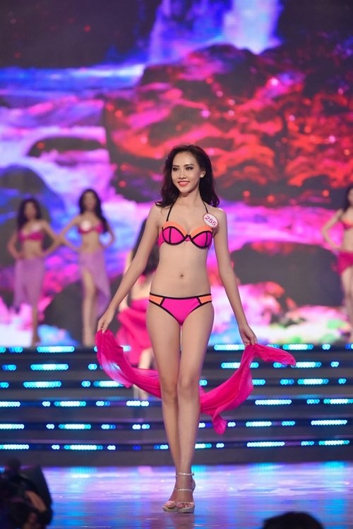 18 thí sinh hoa hậu VN mặc bikini đọ đường cong sexy ảnh 16