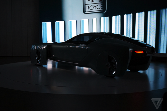 Video: Rolls-Royce ra phiên bản xe sang tự lái cực dị ảnh 7