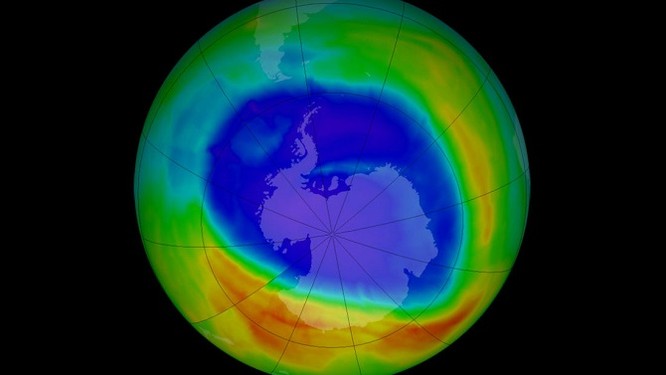 Lỗ hổng tầng Ozon đang "lành" lại sau 30 năm ảnh 1
