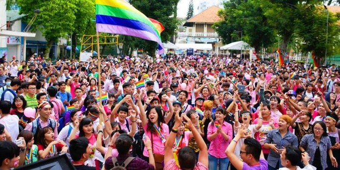 cộng đồng LGBT lên tiếng và bảo vệ quyền của mình tốt hơn