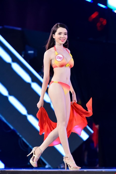 Mãn nhãn màn trình diễn bikini của 18 nhan sắc phía Bắc vào CK HHVN 2016 ảnh 24