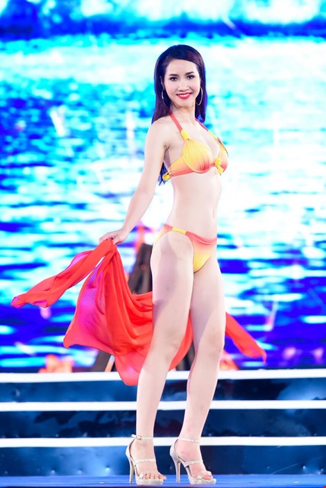 Mãn nhãn màn trình diễn bikini của 18 nhan sắc phía Bắc vào CK HHVN 2016 ảnh 3