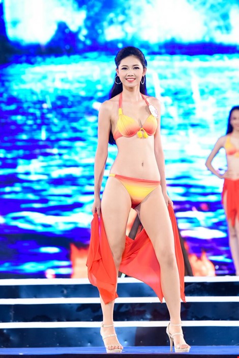 Mãn nhãn màn trình diễn bikini của 18 nhan sắc phía Bắc vào CK HHVN 2016 ảnh 22