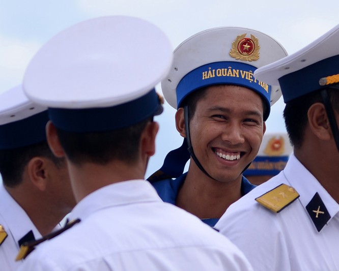Trường Sa thiêng liêng và chân thật qua ống kính một nữ nhà báo ảnh 6