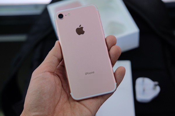 Mở hộp iPhone 7 đầu tiên về Việt Nam, giá gần 34 triệu đồng ảnh 13