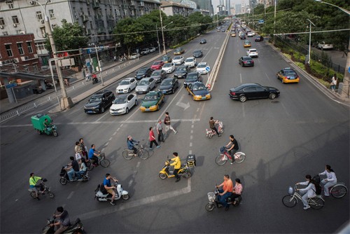 Trung Quốc 'xoá sổ' xe máy ở các thành phố lớn như thế nào? ảnh 1