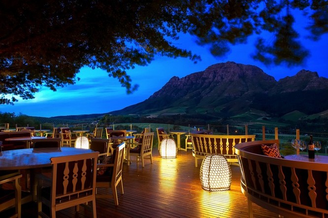 Top 23 nhà hàng có "view" đẹp nhất thế giới ảnh 5