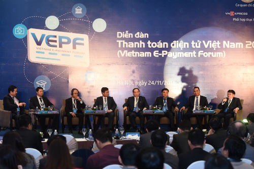 VEPF 2016 thu hút sự quan tâm của 700 quan khách và đưa ra nhiều kiến nghị quan trọng nhằm thúc đẩy thanh toán không dùng tiền mặt ở Việt Nam. Ảnh: VnExpres.