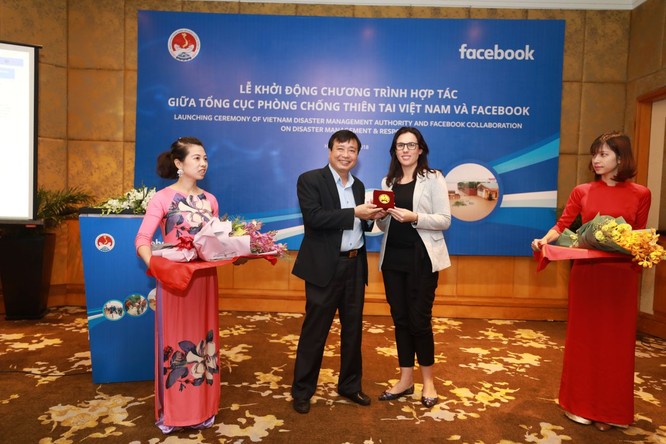 Facebook triển khai kênh chia sẻ thông tin để ứng phó thảm họa thiên tai tại Việt Nam ảnh 1