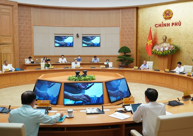 Thủ tướng Nguyễn Xuân Phúc báo động 8 bộ, 25 tỉnh về dịch vụ công trực tuyến mức 4 ảnh 1
