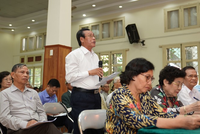 Thủ tướng Nguyễn Xuân Phúc: “Sách giáo khoa phải phù hợp với văn hóa Việt Nam, với trẻ em Việt Nam“ ảnh 1