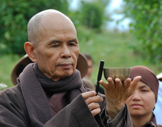 Thiền sư Thích Nhất Hạnh (1926-2022): Người đánh khẽ tiếng chuông tỉnh thức cho thế giới ảnh 1