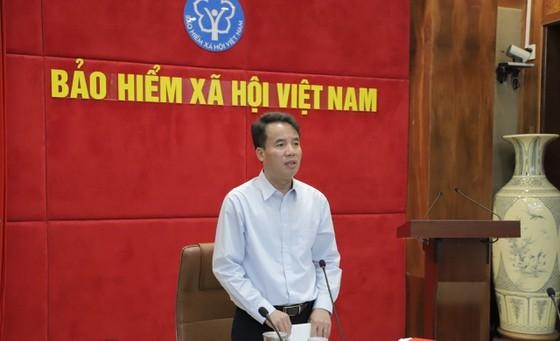 BHXH Việt Nam: Không để người bệnh BHYT phải tự mua thuốc thuộc danh mục được hưởng ảnh 1