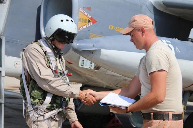 Phi công Nga tham gia chiến dịch quân sự chống khủng bố tại Syria