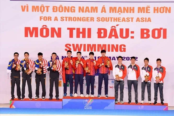 Tuyển bơi Việt Nam phá kỉ lục SEA Games nội dung 4x200m bơi tiếp sức tự do nam ảnh 4