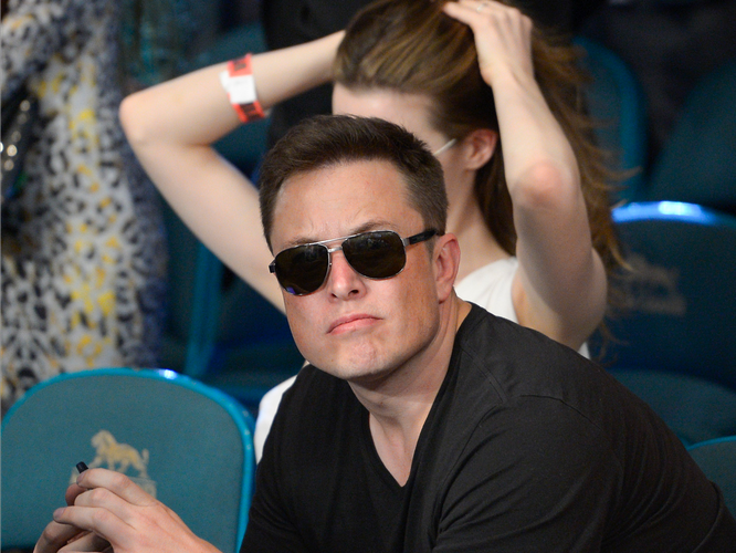 Cuộc đời không thể tin nổi của Elon Musk, một cậu bé thường xuyên bị bắt nạt ảnh 3