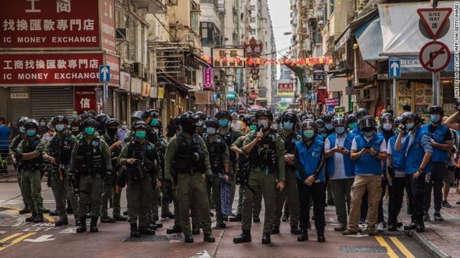 Luật an ninh mới mà Trung Quốc áp dụng ở Hong Kong là một trong những vấn đề mà EU quan ngại (Ảnh: CNN)