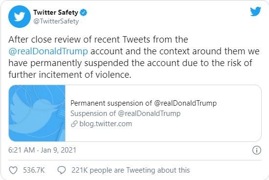 Tổng thống Trump bị Twitter, các mạng xã hội “chặn họng” ảnh 1