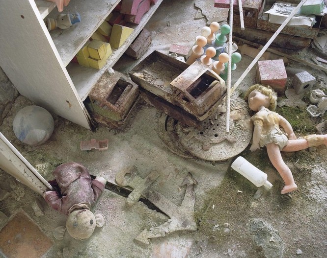 Những bức ảnh chụp cảnh tượng bên trong “Thành phố chết Chernobyl” ảnh 4