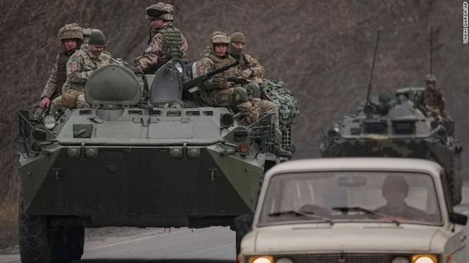 “Gã khổng lồ” và “Người tí hon”: Tương quan sức mạnh quân sự giữa Nga và Ukraine ảnh 2