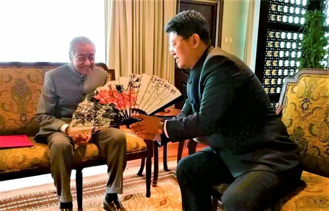 Ông Mahathir Mohamad yêu cầu ngừng nhiều dự án lớn liên quan đến Trung Quốc ảnh 1