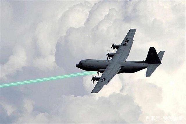 Đấu khẩu Mỹ - Trung quanh việc máy bay Mỹ bị tấn công bằng tia laser ảnh 2