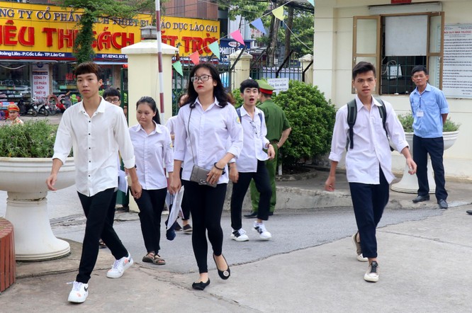 Lào Cai: Hơn 6.000 thí sinh bước vào ngày thi đầu tiên của kỳ thi THPT quốc gia 2019 ảnh 1