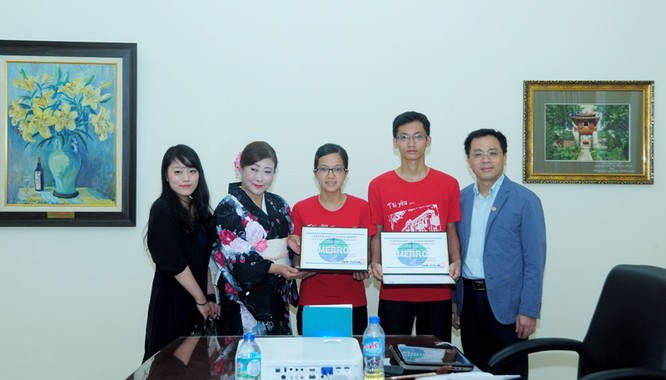 3 sinh viên Trường Đại học Y Hà Nội xuất sắc được nhận học bổng MERRO 2019 ảnh 2