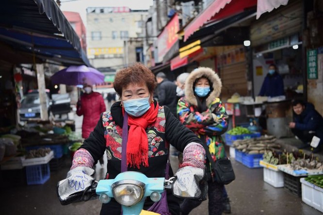Số người mắc và tử vong do virus Corona tiếp tục tăng: Trung Quốc căng thẳng ứng phó với dịch bệnh ảnh 2