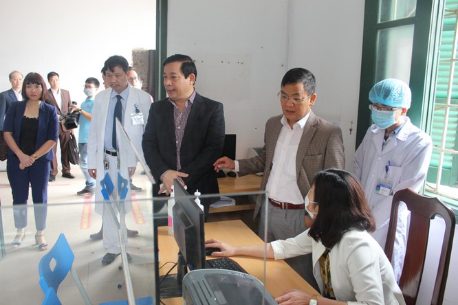 Kiểm tra công tác ứng phó với dịch COVID-19 ở các bệnh viện của Thái Nguyên và Công ty Samsung ảnh 3