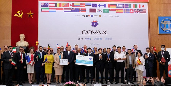 Phó Thủ tướng: Việt Nam đạt được bước tiến quan trọng khi tiếp cận nguồn vaccine phòng COVID-19 ảnh 1
