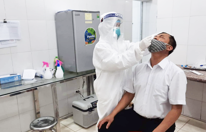 Bộ trưởng BYT Nguyễn Thanh Long: Tuyệt đối không để xảy ra lãng phí khi tiêm vaccine phòng COVID-19 ảnh 2
