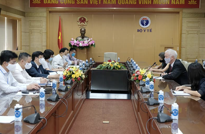 Bộ trưởng Bộ Y tế Nguyễn Thanh Long muốn mở rộng đối tượng tiêm vaccine phòng COVID-19 cho trẻ em ảnh 2