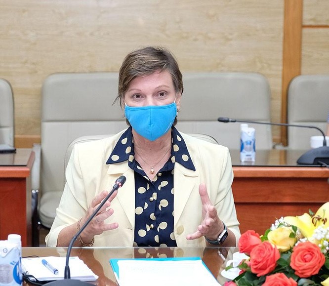 Bộ trưởng Bộ Y tế Nguyễn Thanh Long: Các nguồn vaccine phòng COVID-19 về Việt Nam rất chậm ảnh 2
