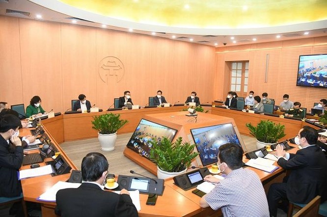 Phó Thủ tướng Chính phủ Vũ Đức Đam: Hà Nội phải sẵn sàng ứng phó với mọi tình huống của COVID-19 ảnh 1